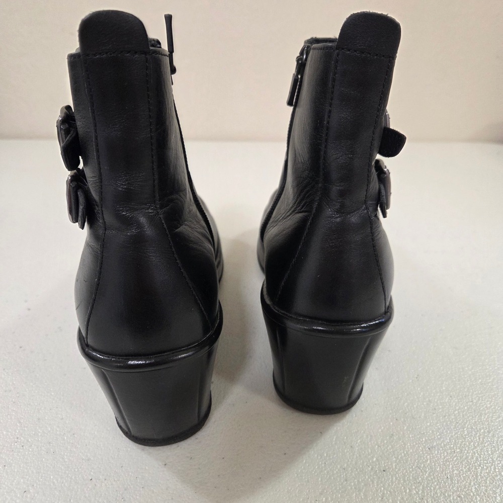 Dansko Black Leather Double Buckle Wedge Ankle Boots EU 38 US 7.5-8 Portugal - Picture 3 of 6